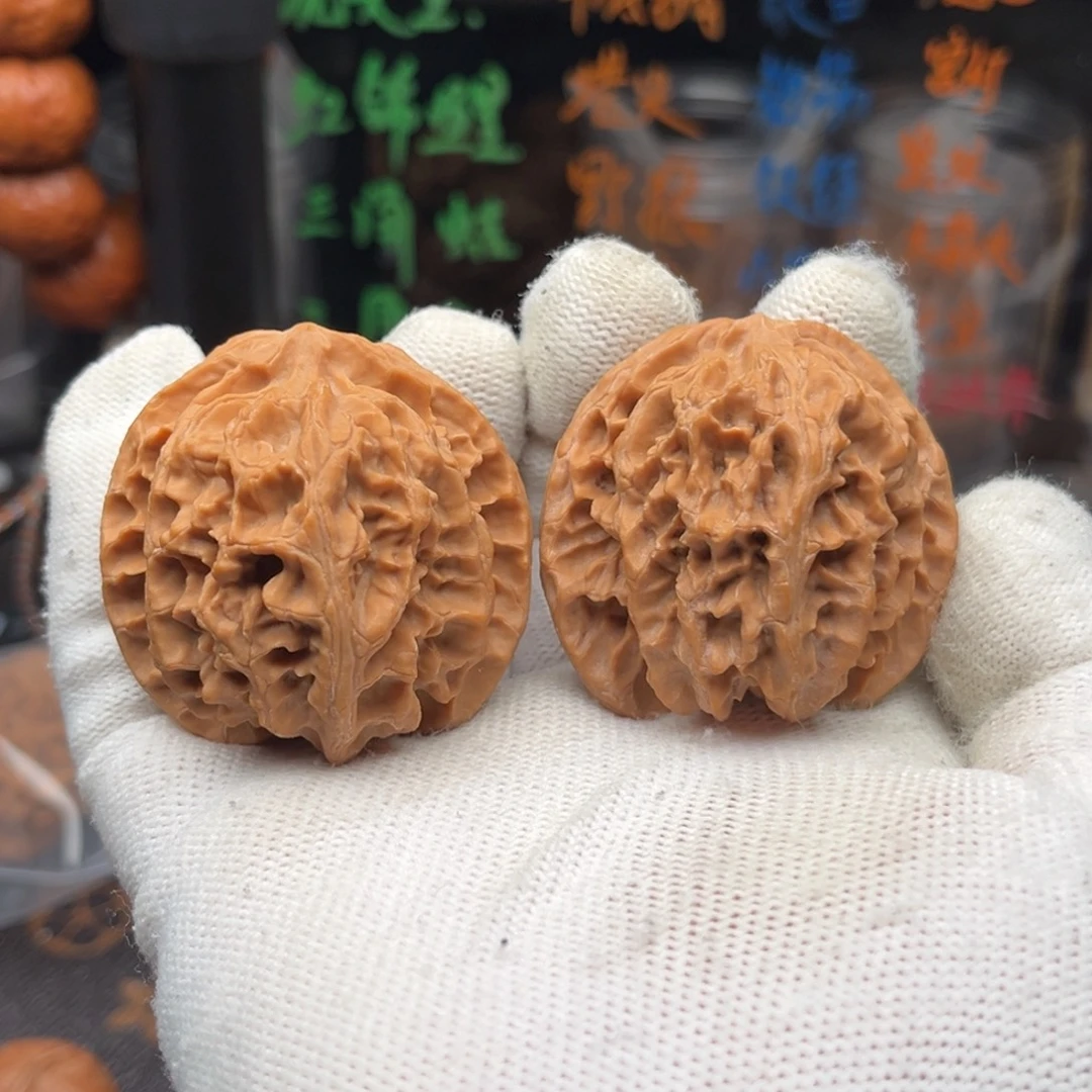 丶***怀文玩核桃吊坠苹果园