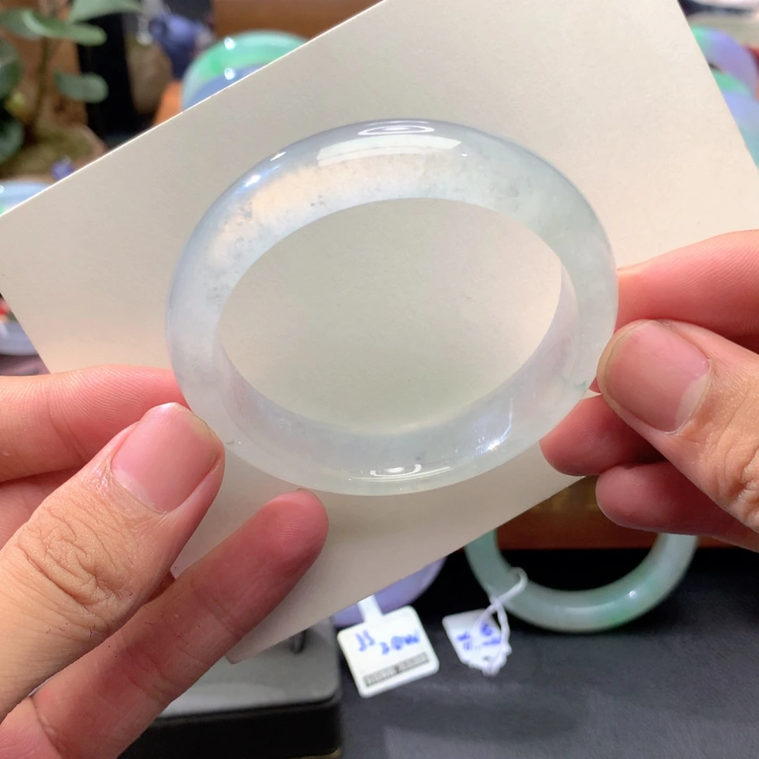 翡翠未镶嵌手镯正圈