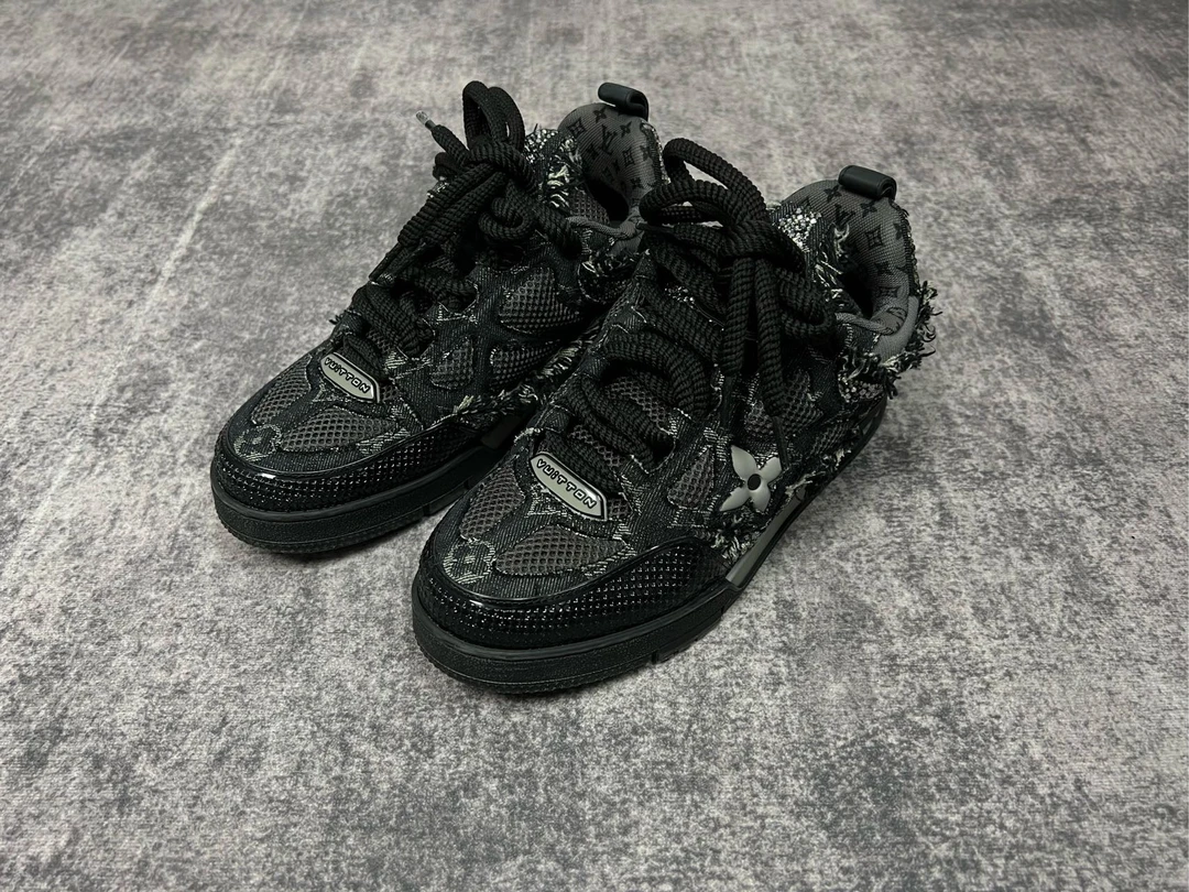 95新 LouisVuitton/路易威登 LV SKATE水钻流苏板鞋 6.5码 B12063