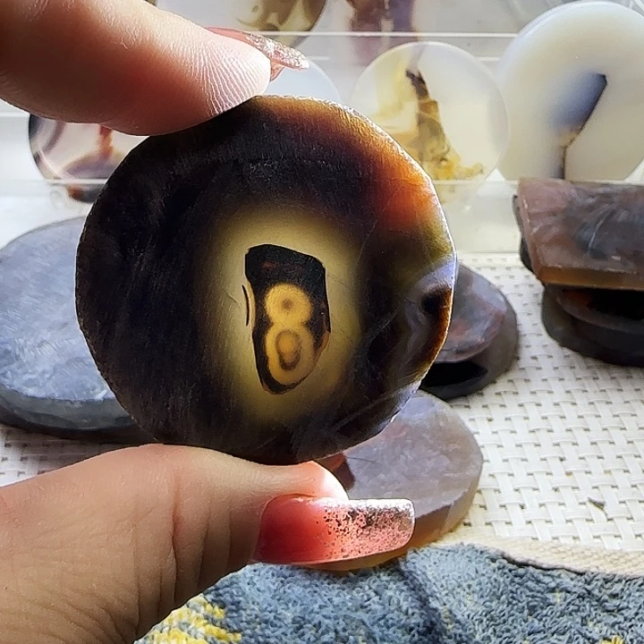 玛瑙/玉髓未镶嵌珠宝奇石