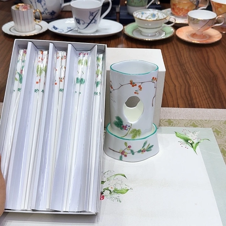 瓷片杯子杯子杯子杯子水杯杯子