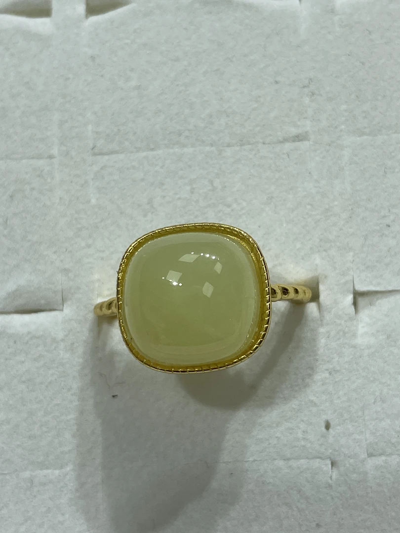 和田玉黄口方糖型戒指925银镶嵌，尺寸约12/6mm