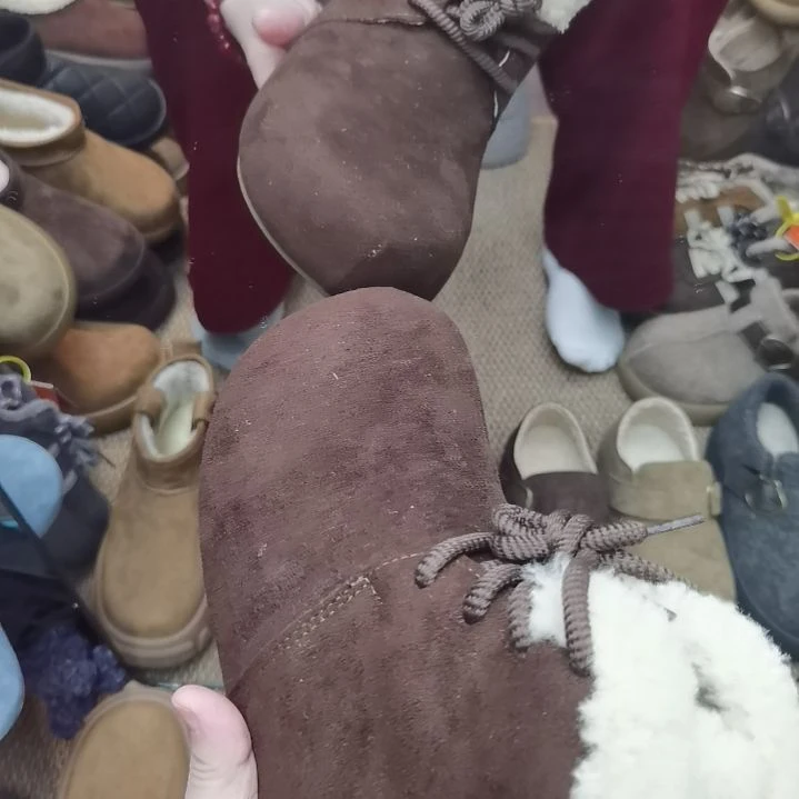 断码清货37码咖啡色