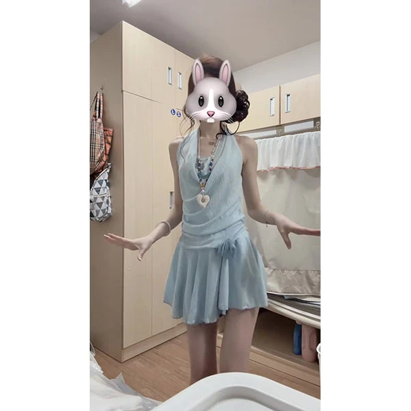 2025韩系新款气质假两件性感纯欲蕾丝连衣裙女夏季挂脖裙子