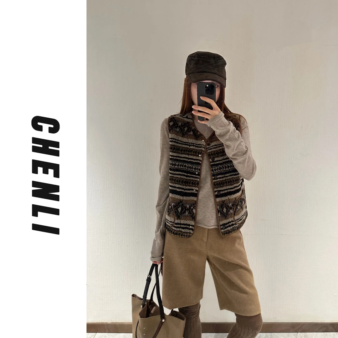 提花厚款女秋季正反两穿费尔岛羊羔毛马夹民族风