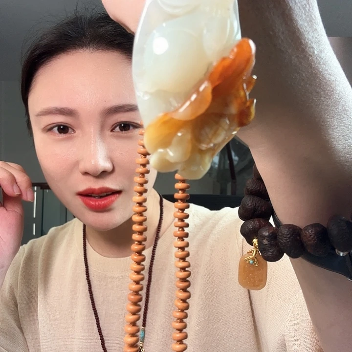 g***n蛇纹石玉未镶嵌颈饰