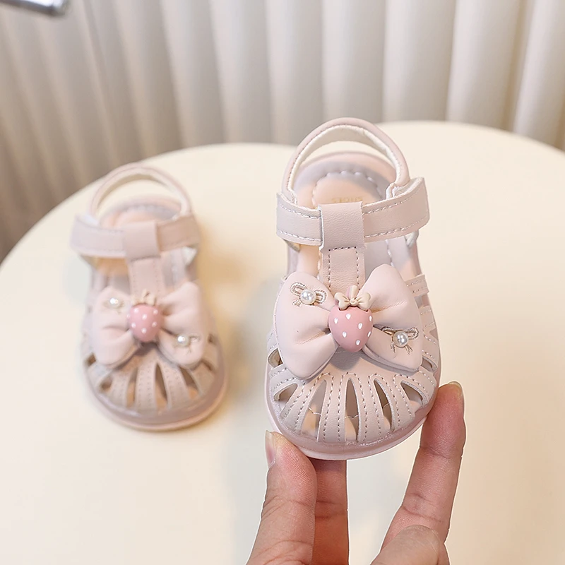 2025夏季新款女童儿童婴儿纯色软皮鞋学步前鞋女宝宝公主沙滩凉