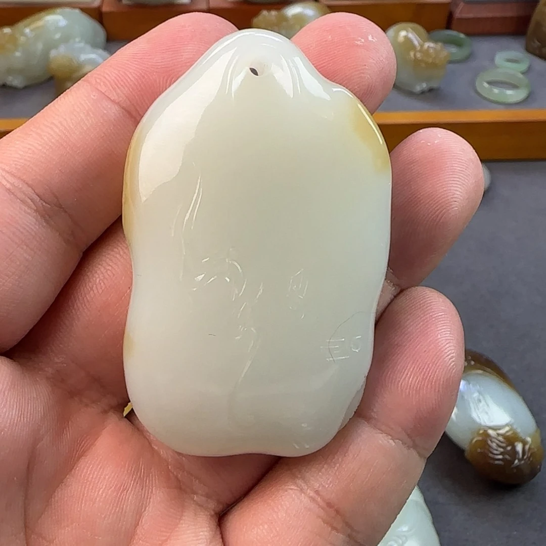 【闪购商品】和田玉颈饰未镶嵌玉*鸢