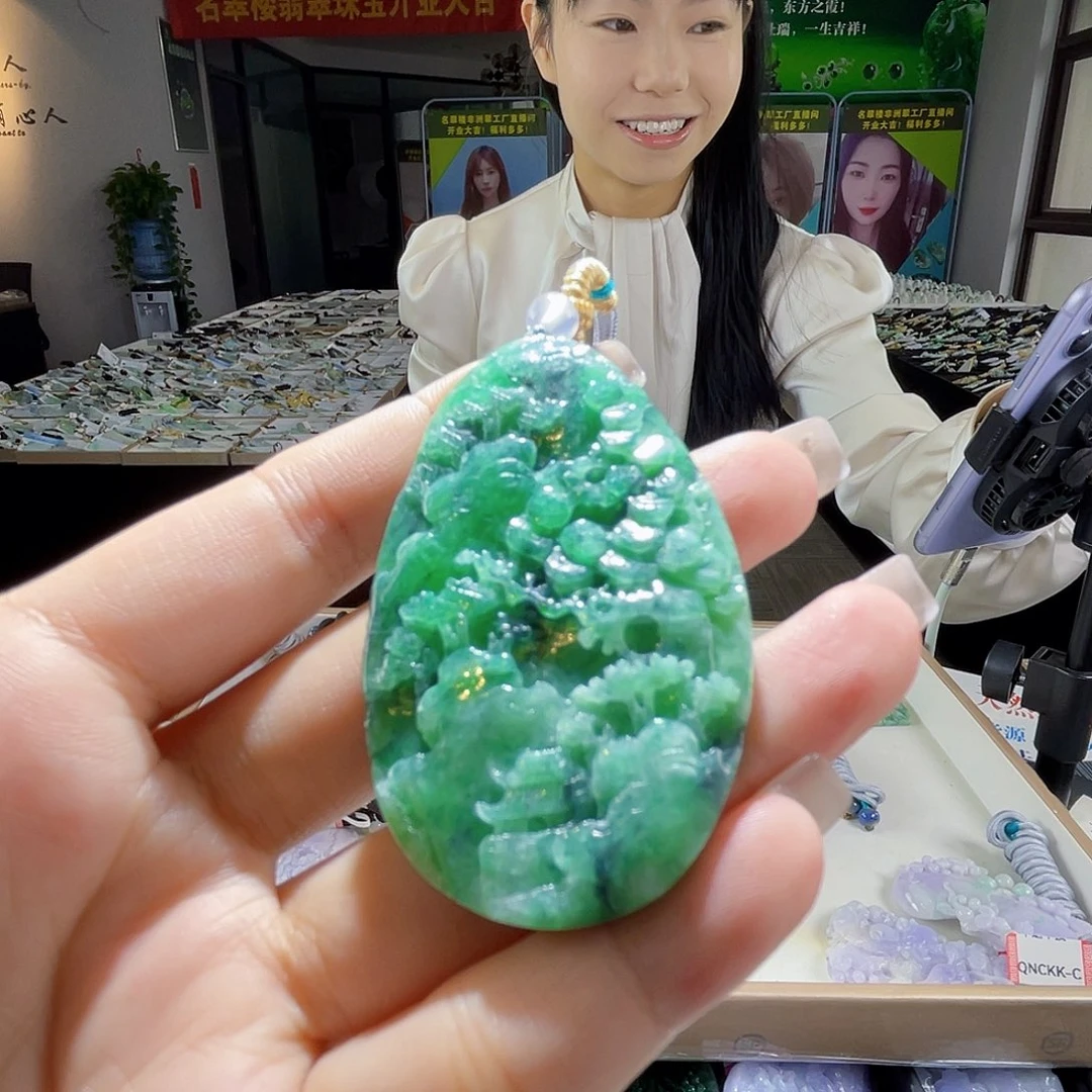 颈饰未镶嵌翡翠一