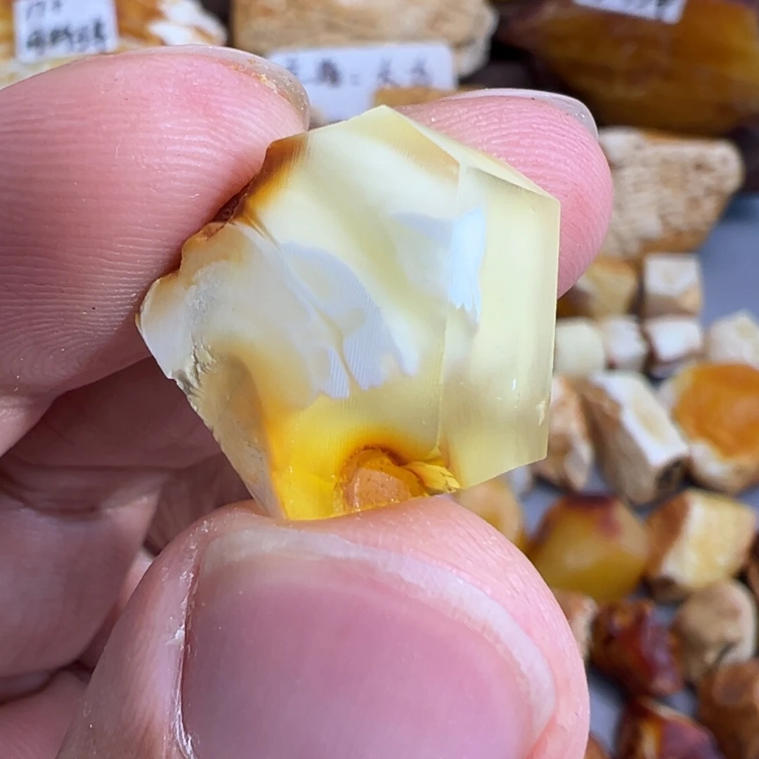 定制琥珀未镶嵌金瓷白溶洞荧光妖花13➕珠子