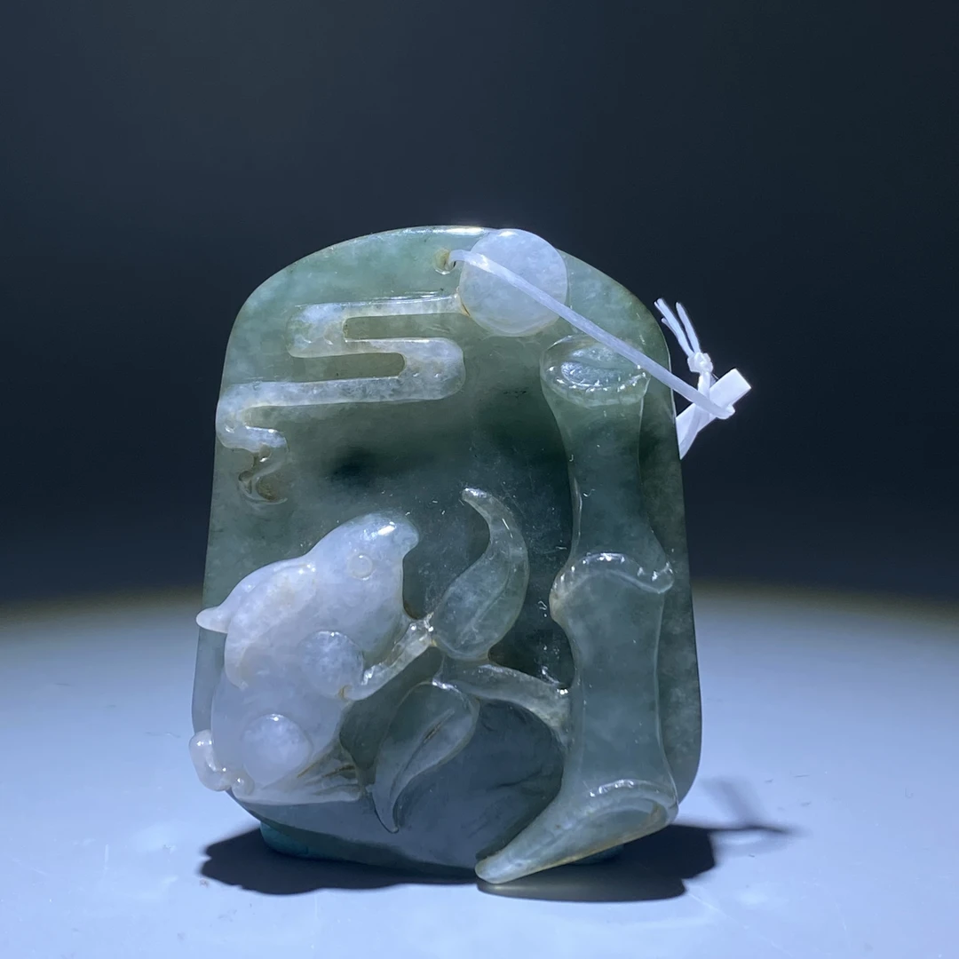清-翡翠玉兔栖竹挂件2504290005
