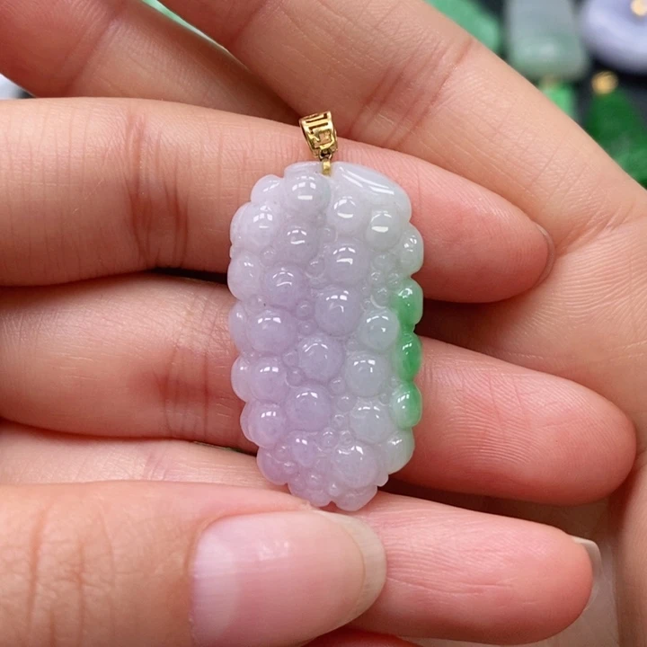 翡翠颈饰未镶嵌吊坠