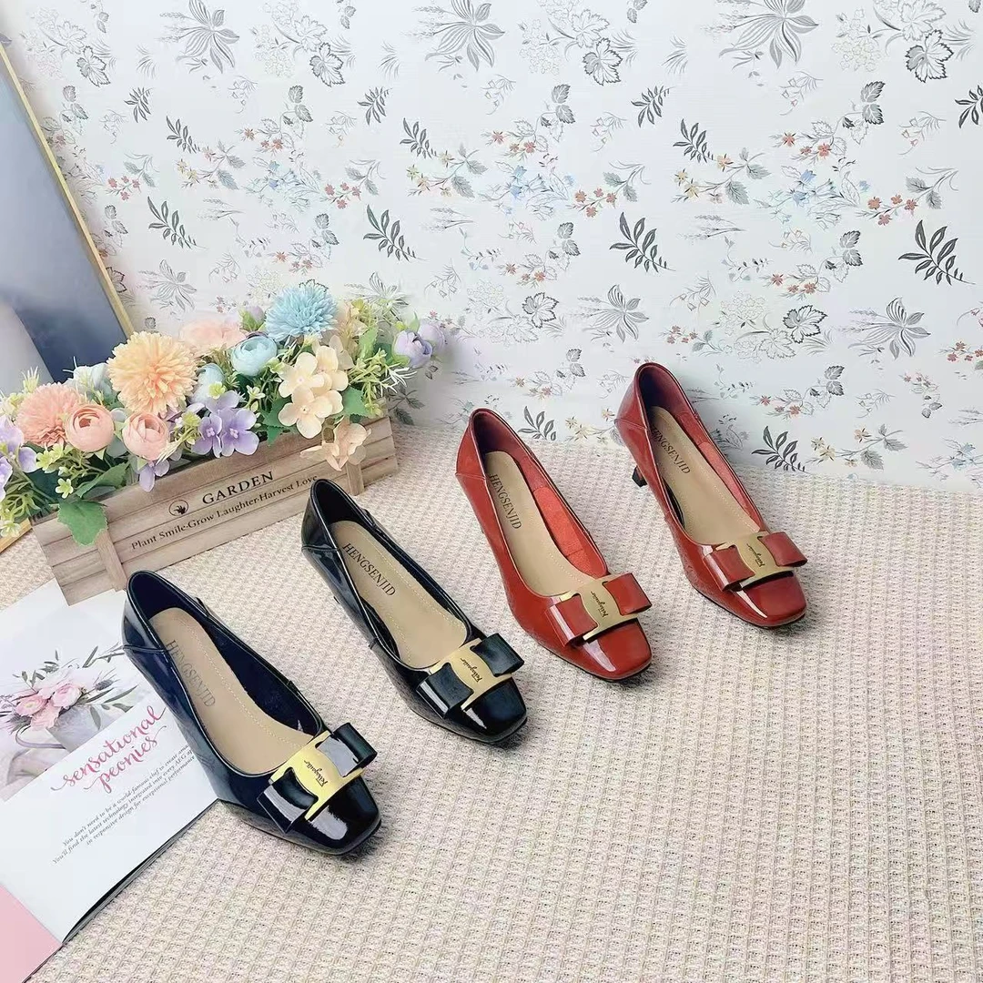 5700-3  新款时尚气质细跟尖头百搭单鞋