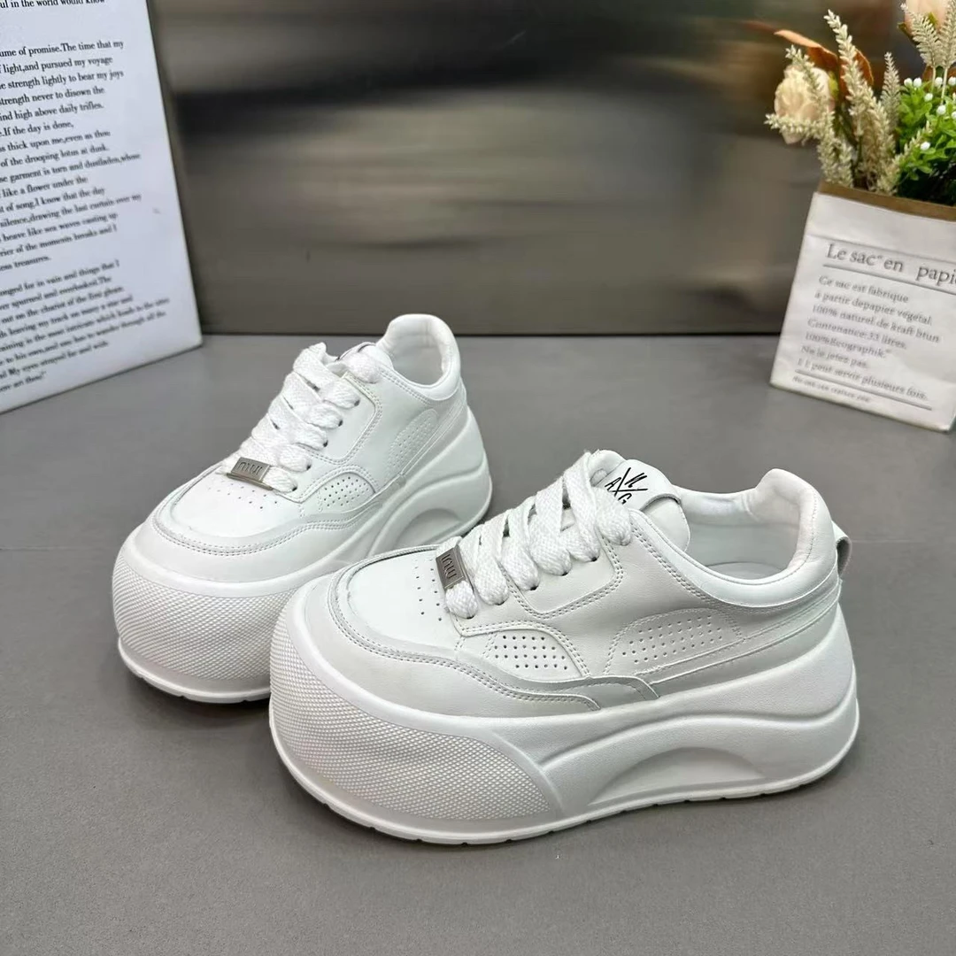 欧货厚底大头面包鞋女2025秋季新款百搭增高松糕小白鞋休闲板鞋潮