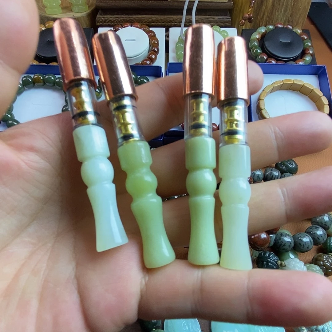 未镶嵌透闪石质玉珠宝奇石