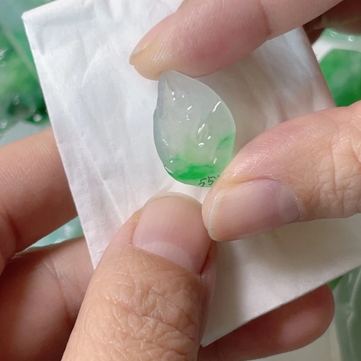 定制翡翠未镶嵌包工