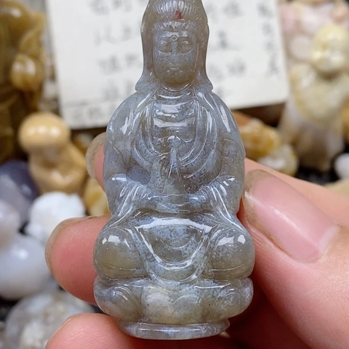 颈饰未镶嵌石英质玉