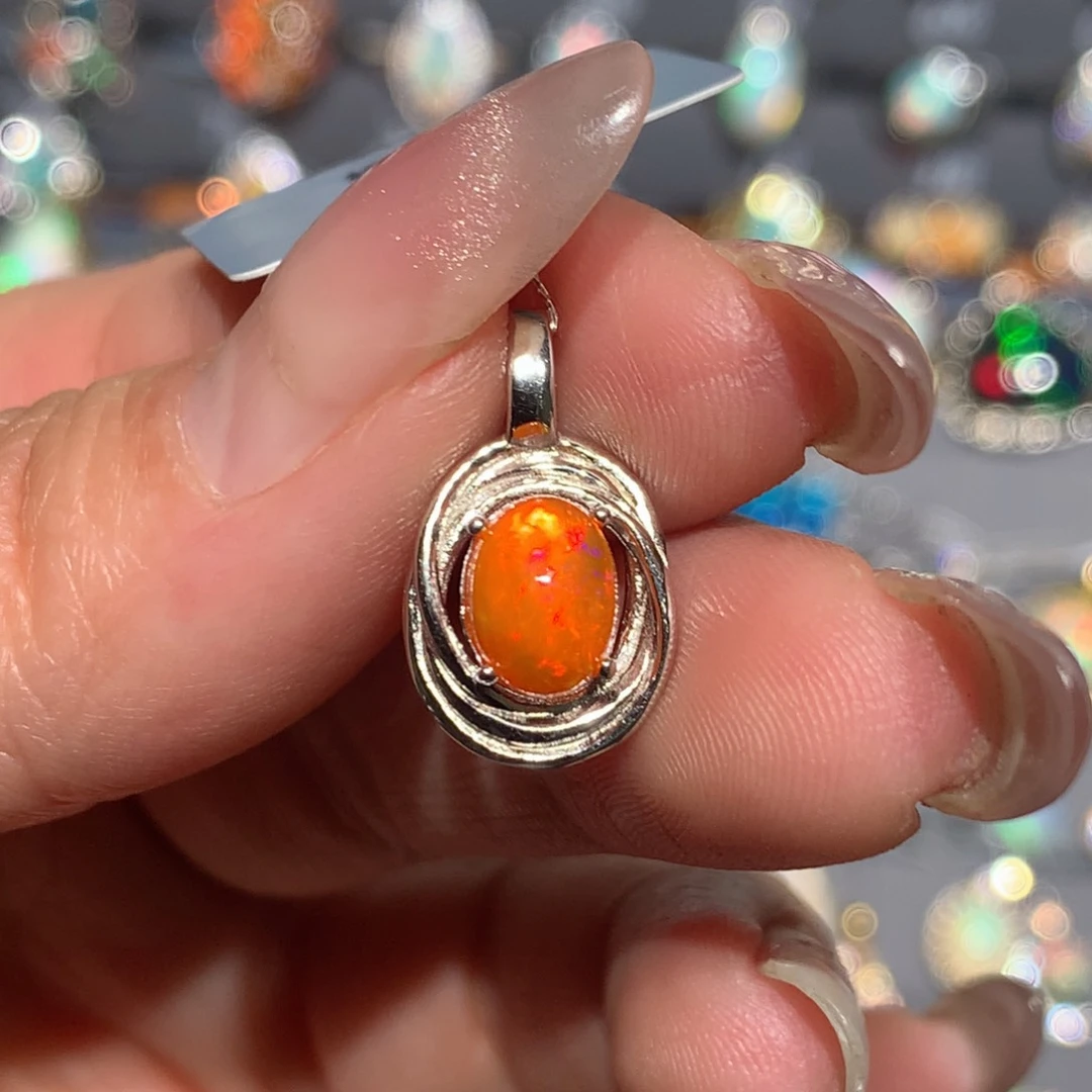 欧泊福利吊坠银S925镶嵌