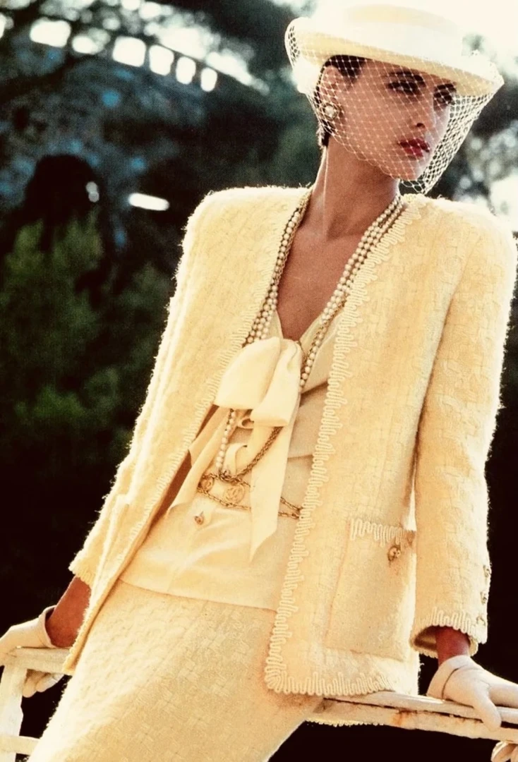 Vintage复古经典外套大衣