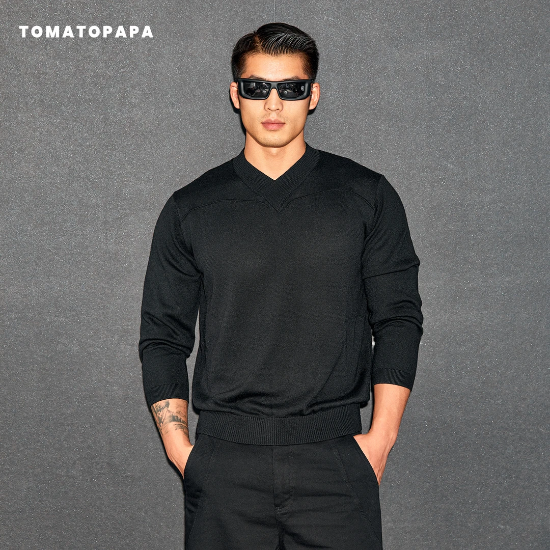 TOMATOPAPA莱赛尔V领长袖针织衫男士套头羊毛衣穿搭休闲打底毛衣