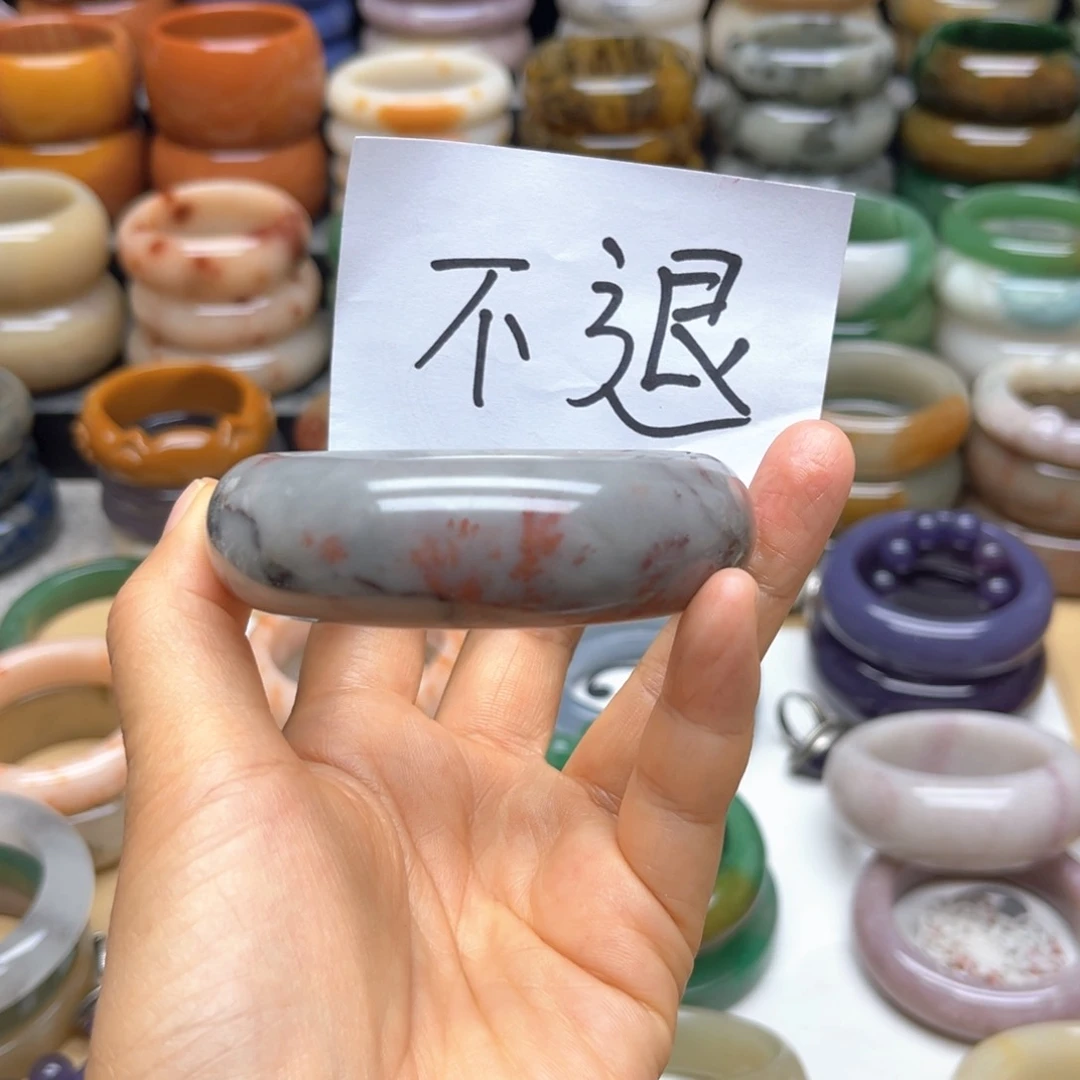手镯石英质玉未镶嵌