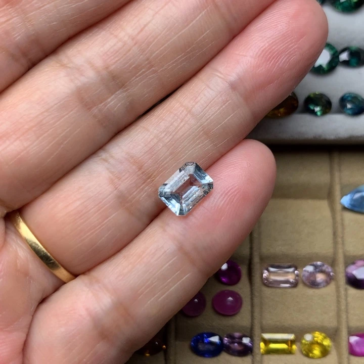 裸石海蓝宝石裸石规格