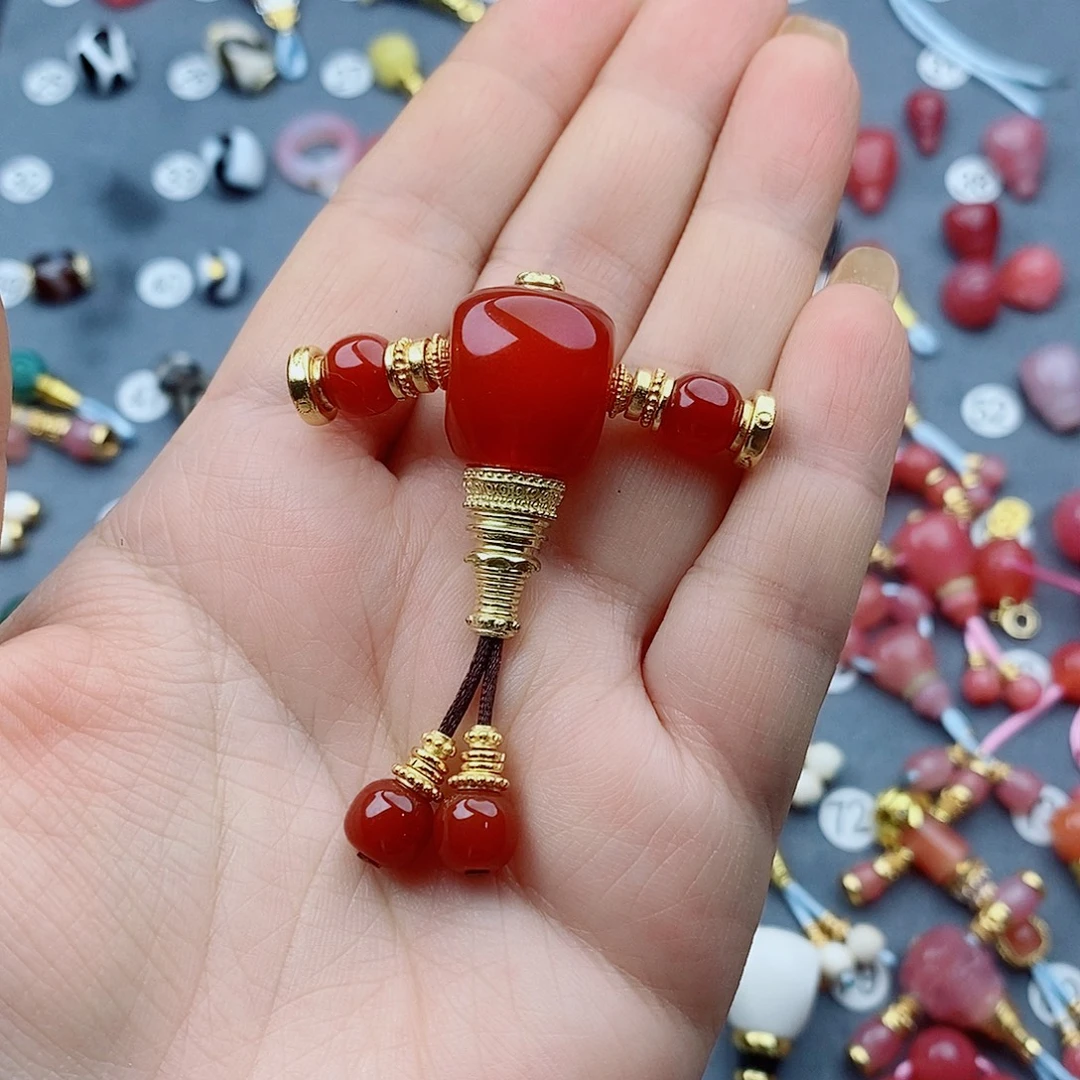 ****颜玛瑙/玉髓未镶嵌饰品