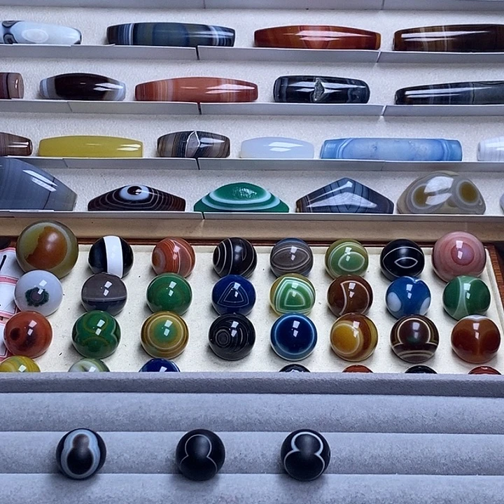 未镶嵌颈饰玛瑙/玉髓老***肉