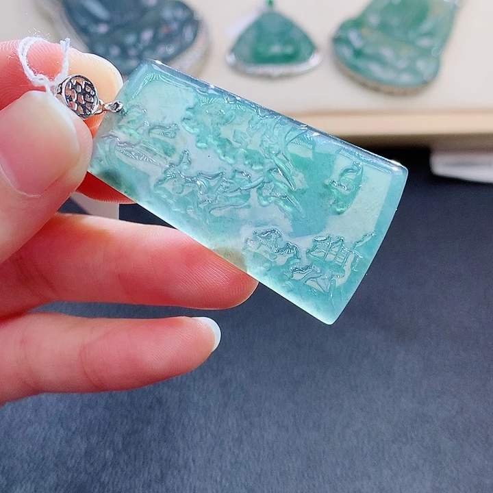 翡翠颈饰未镶嵌翡翠