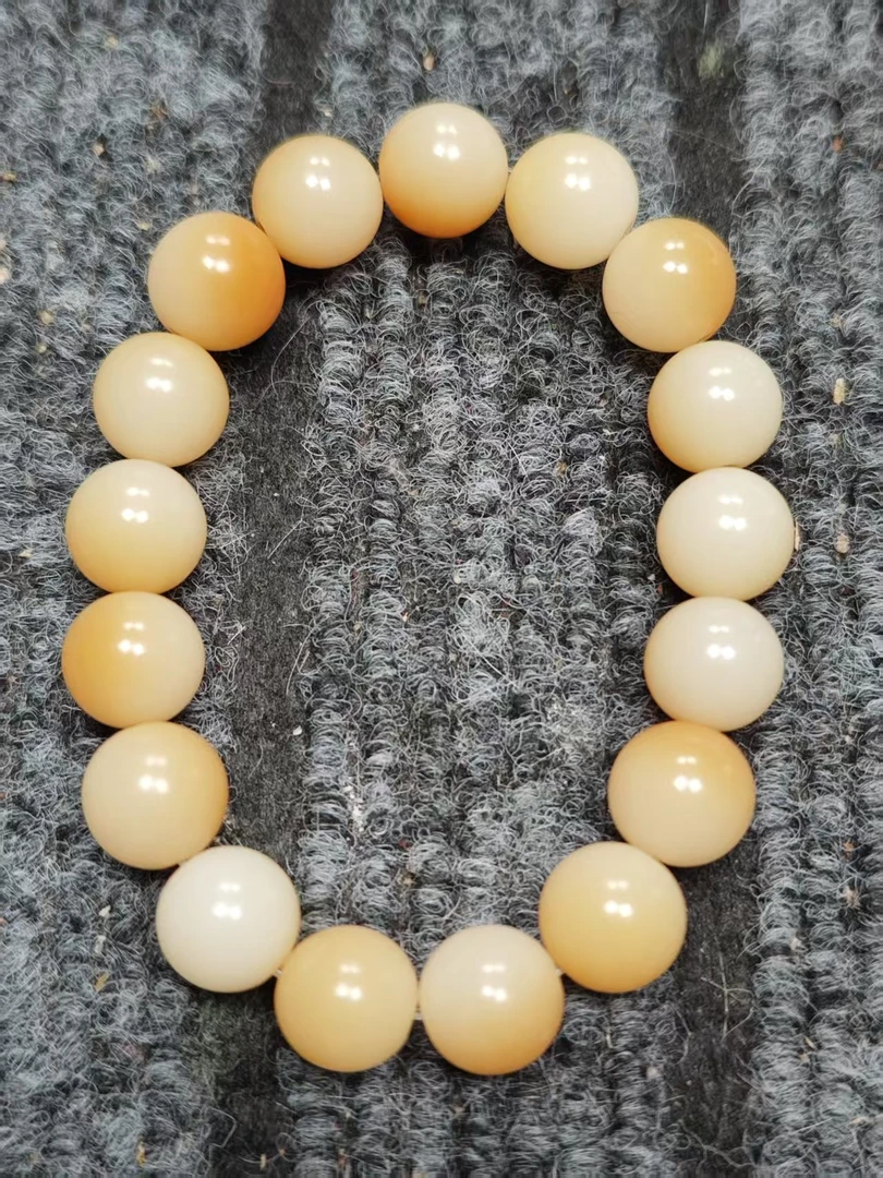 卡12白玉菩提手串