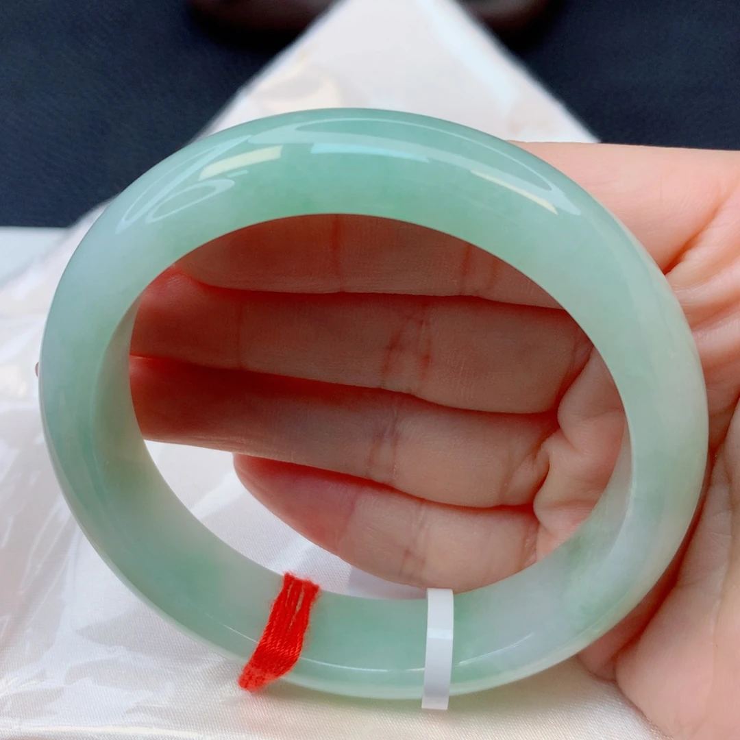 翡翠未镶嵌手镯57-58满绿