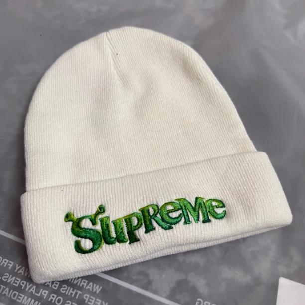 Supreme 白色史瑞克冷帽