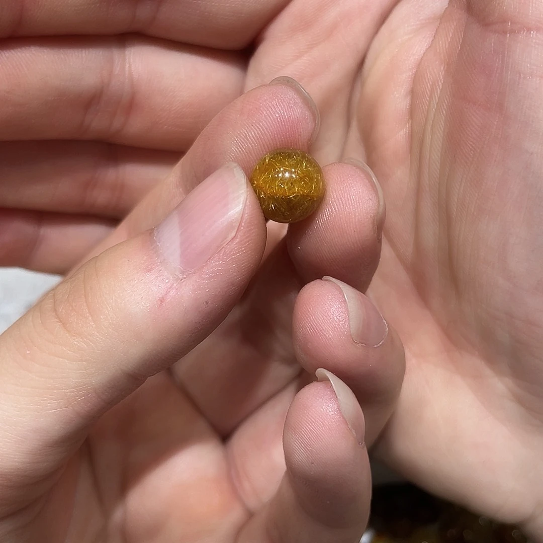 水晶珠宝半成品未镶嵌每****?打孔，不退不换