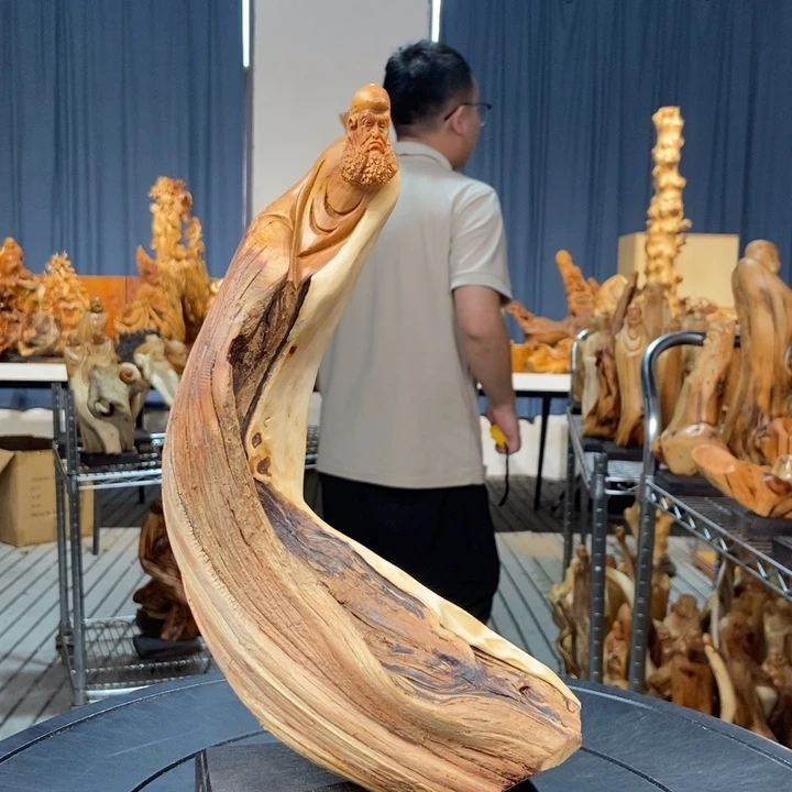 柏木（崖柏）随型摆件