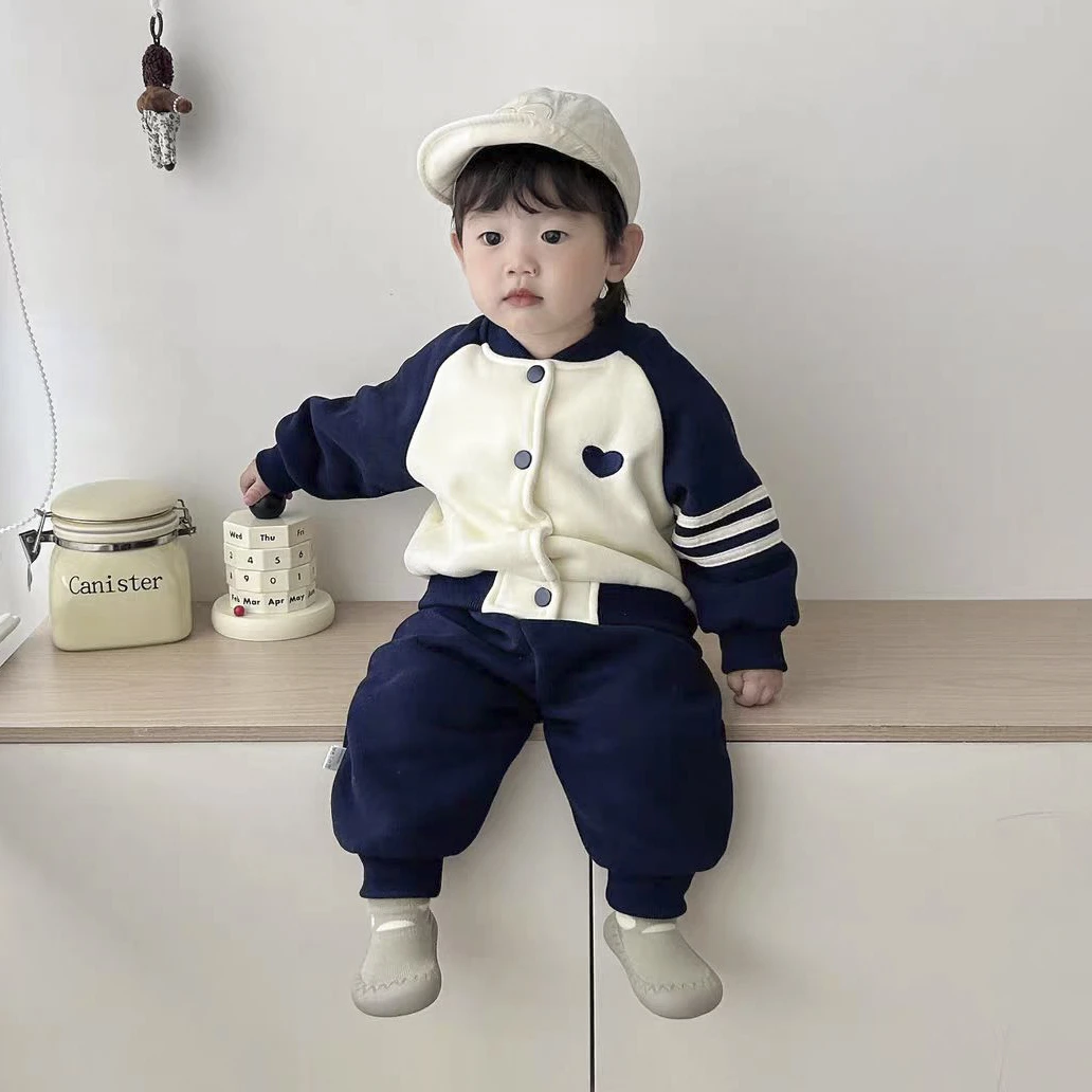 宝宝春秋套装男童女童婴儿春装薄绒两件套衣服外套外出服儿童小童