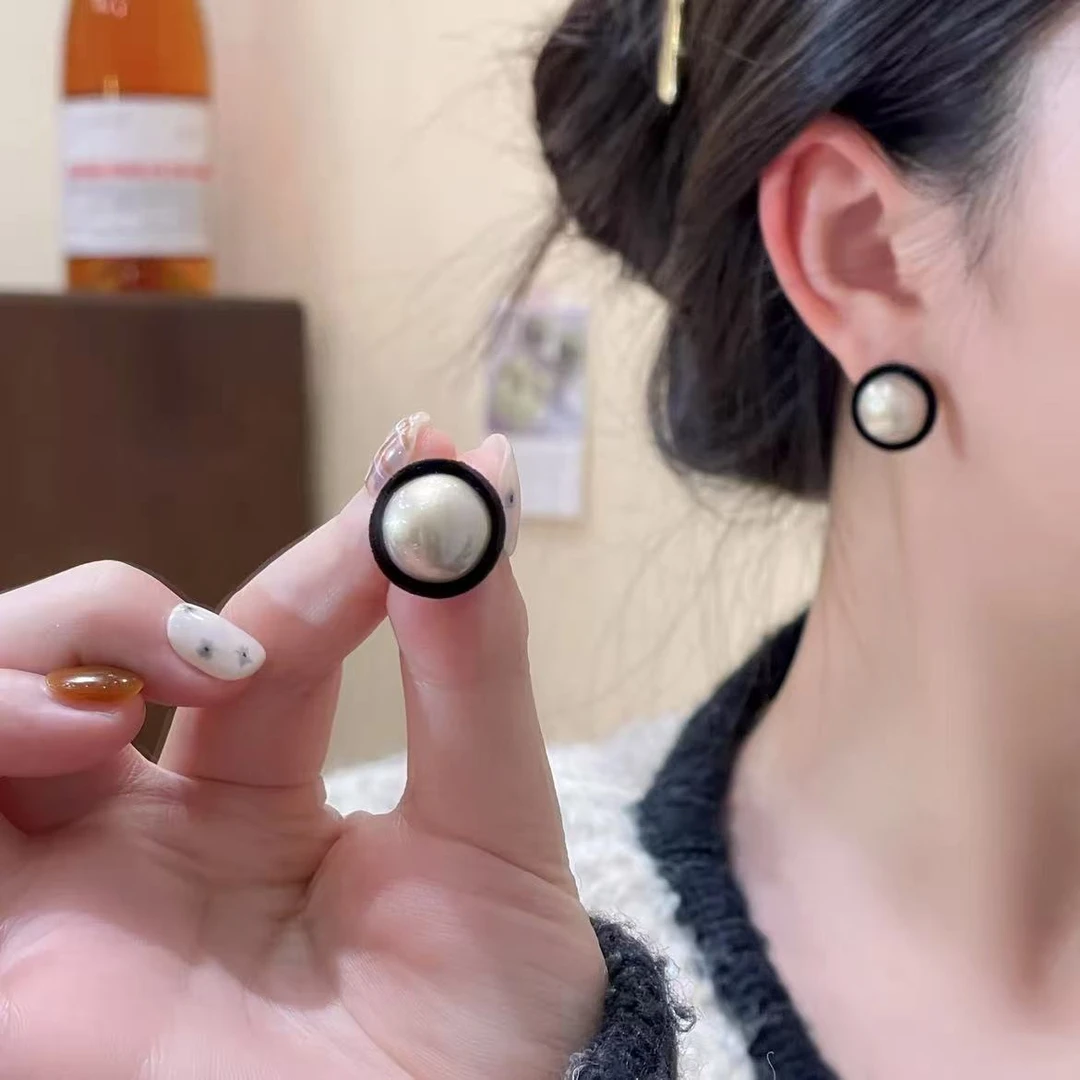 合金耳饰 圆形黑白珠珠耳钉淑女气质（188）百搭精致高级轻奢复古