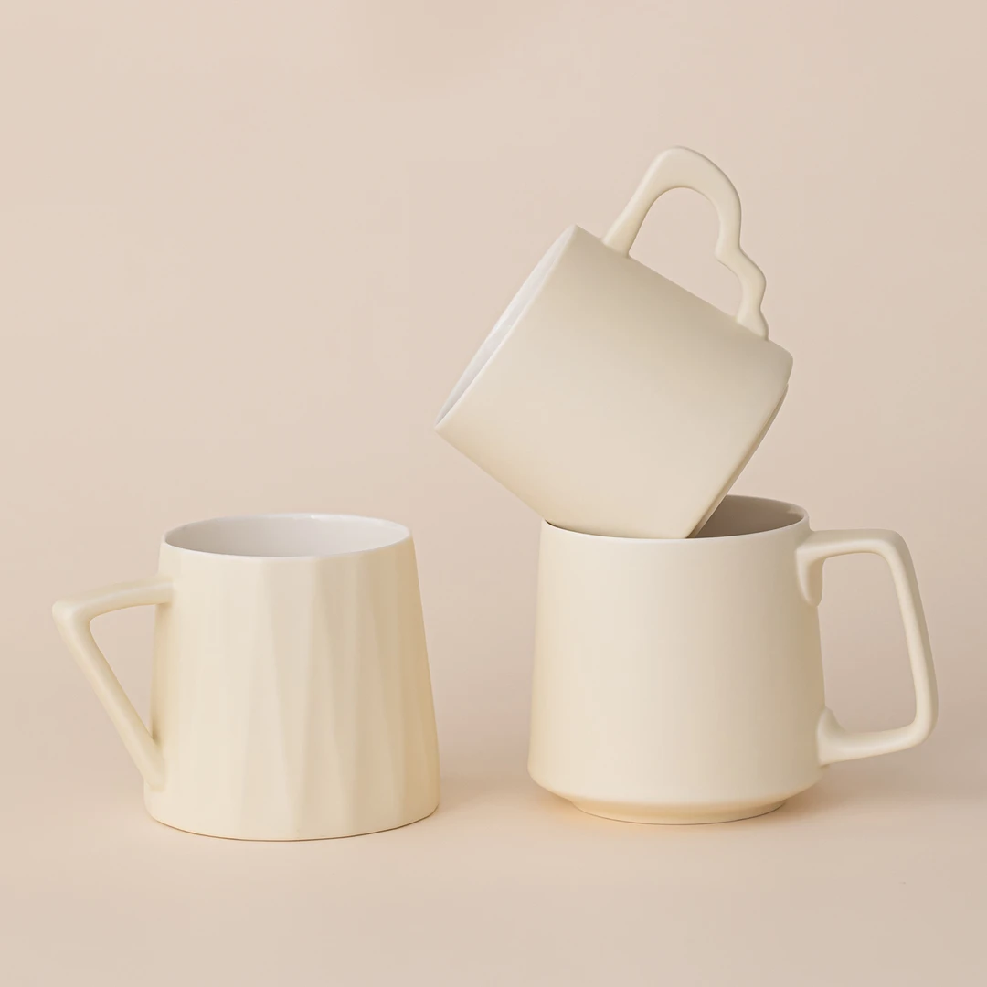 2025新款陶瓷马克杯办公室个人专用喝水杯子特别好看的高级感水杯