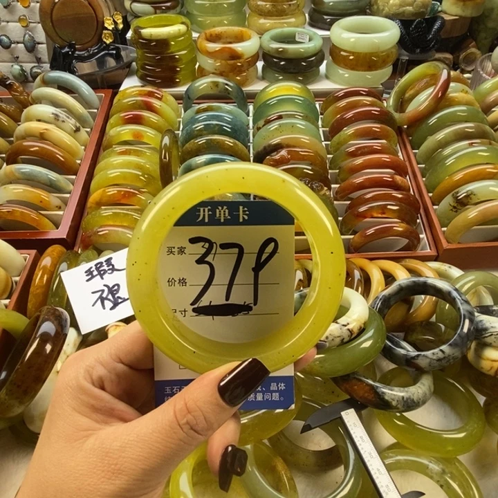 蛇纹石玉未镶嵌手镯62