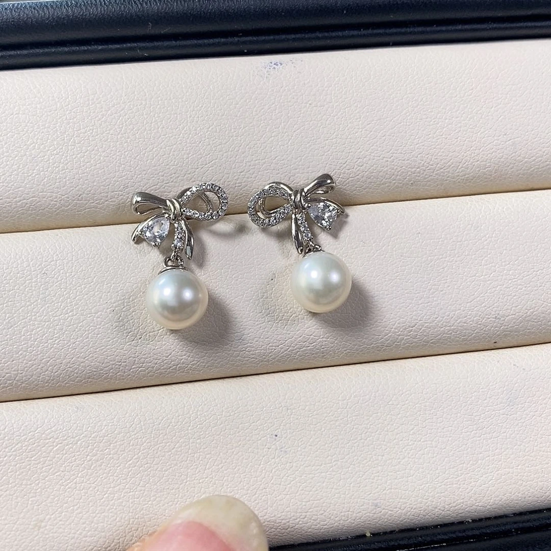 淡水珍珠耳饰银S925镶嵌小****?7.6mm