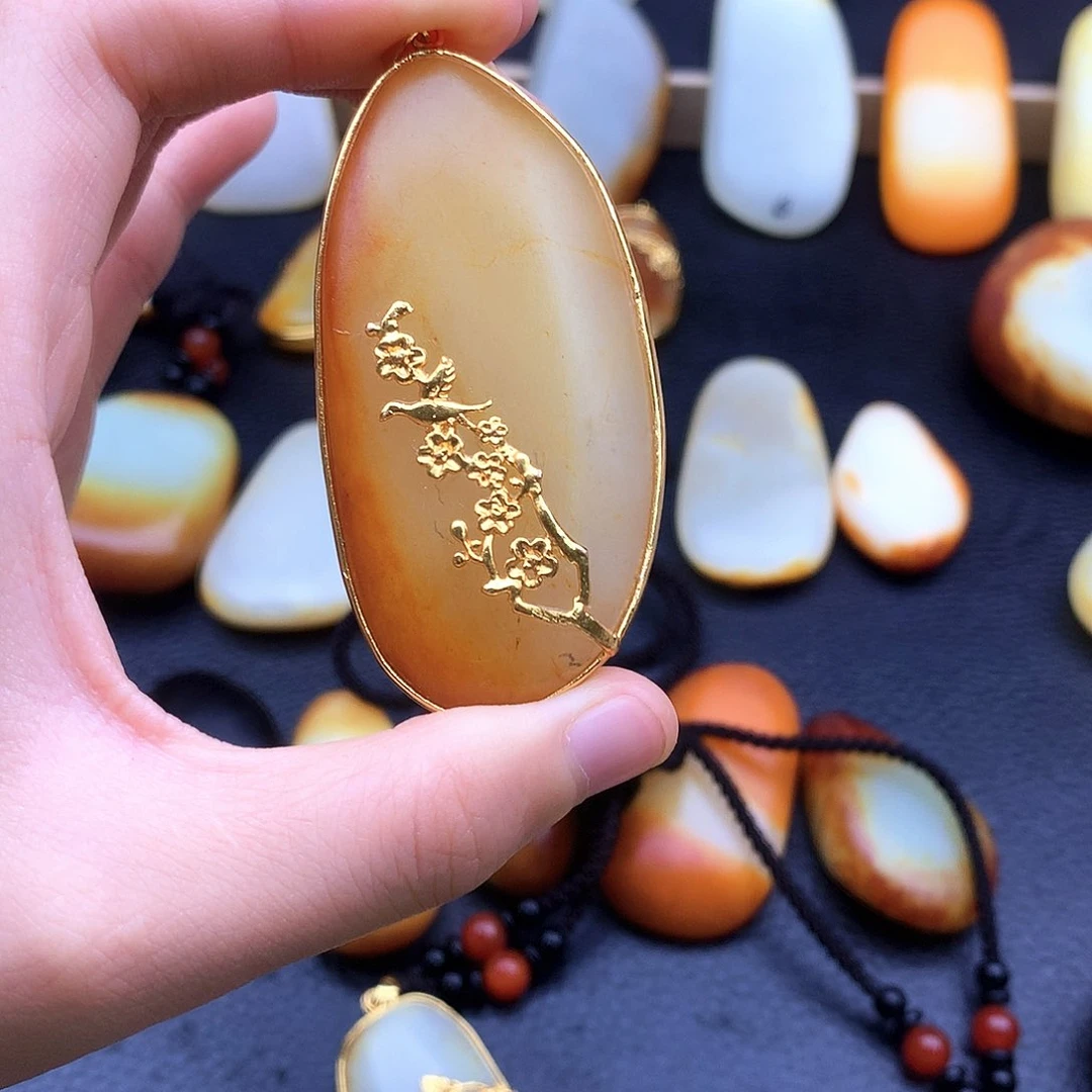 和田玉未镶嵌挂件