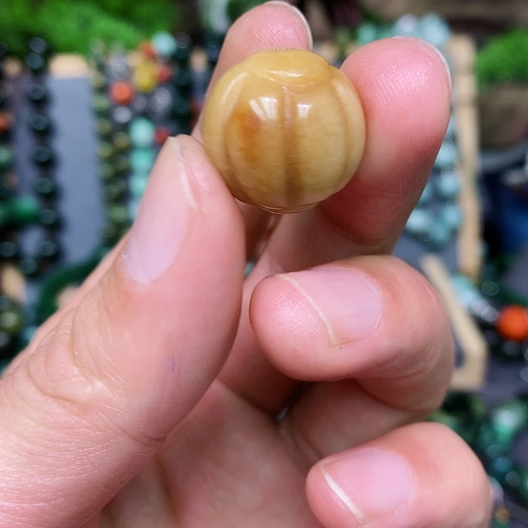 翡翠手链未镶嵌漂亮美眉