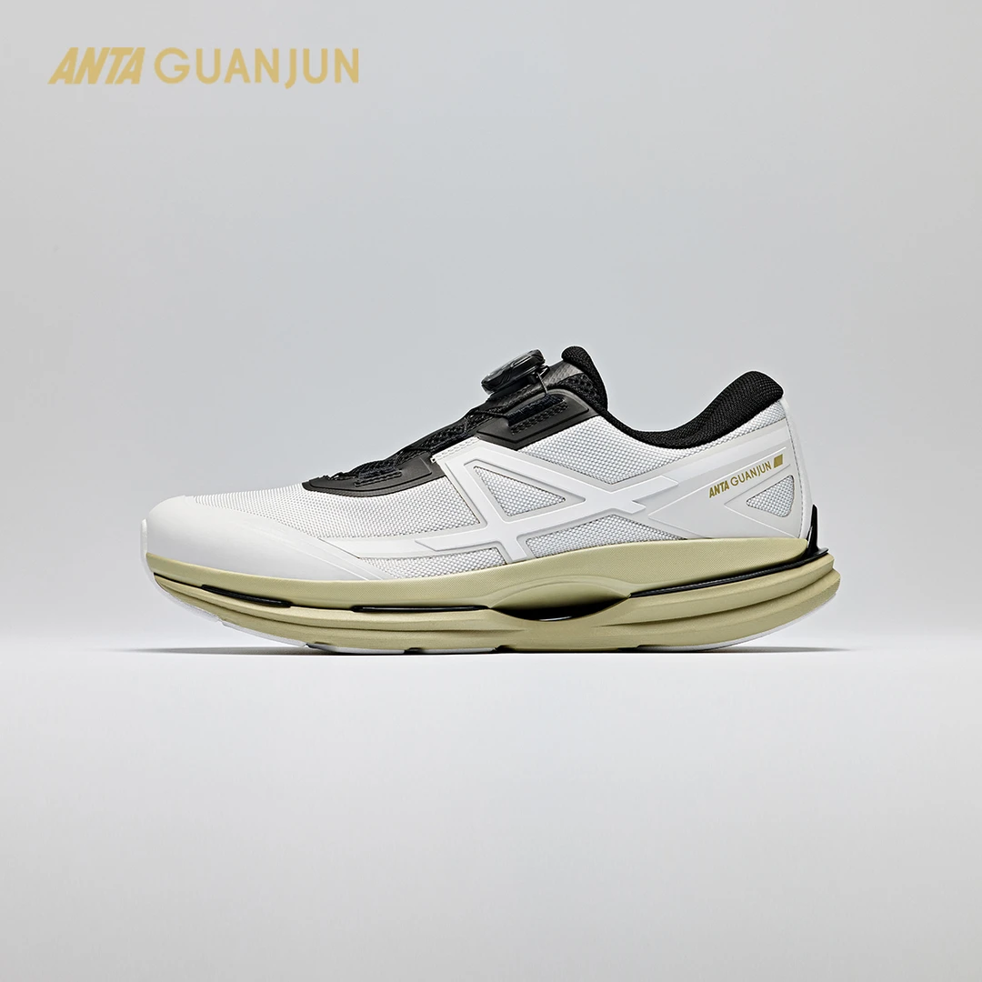 安踏冠军雳炼2-BOA全天候系列氮科技舒适缓震回弹跑鞋112515511A