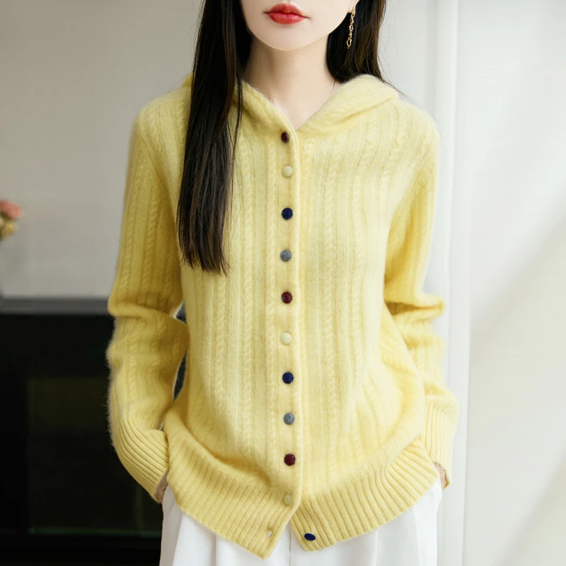 2025新款连帽彩色扣针织羊毛开衫女宽松显瘦羊毛打底衫纯色毛衣