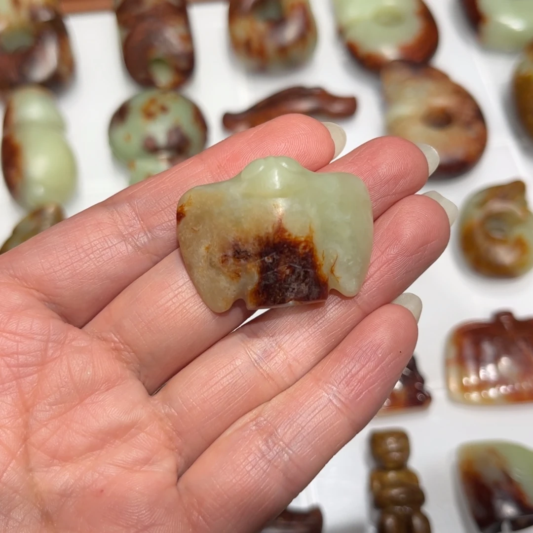 岫岩河磨玉（透闪石质玉）未镶嵌挂件