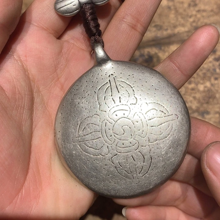 琉璃颈饰喜欢的朋友