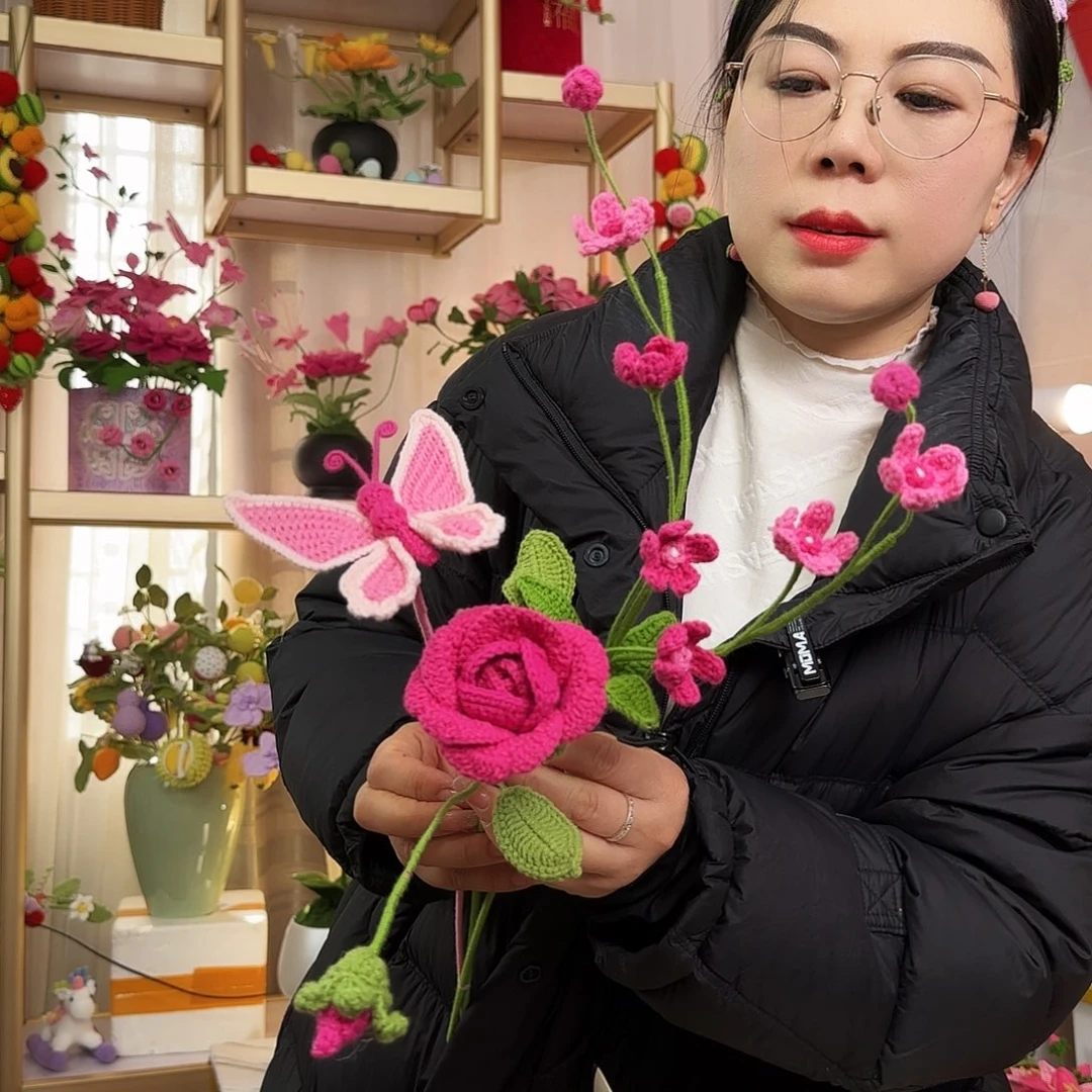 手工钩织设计花束