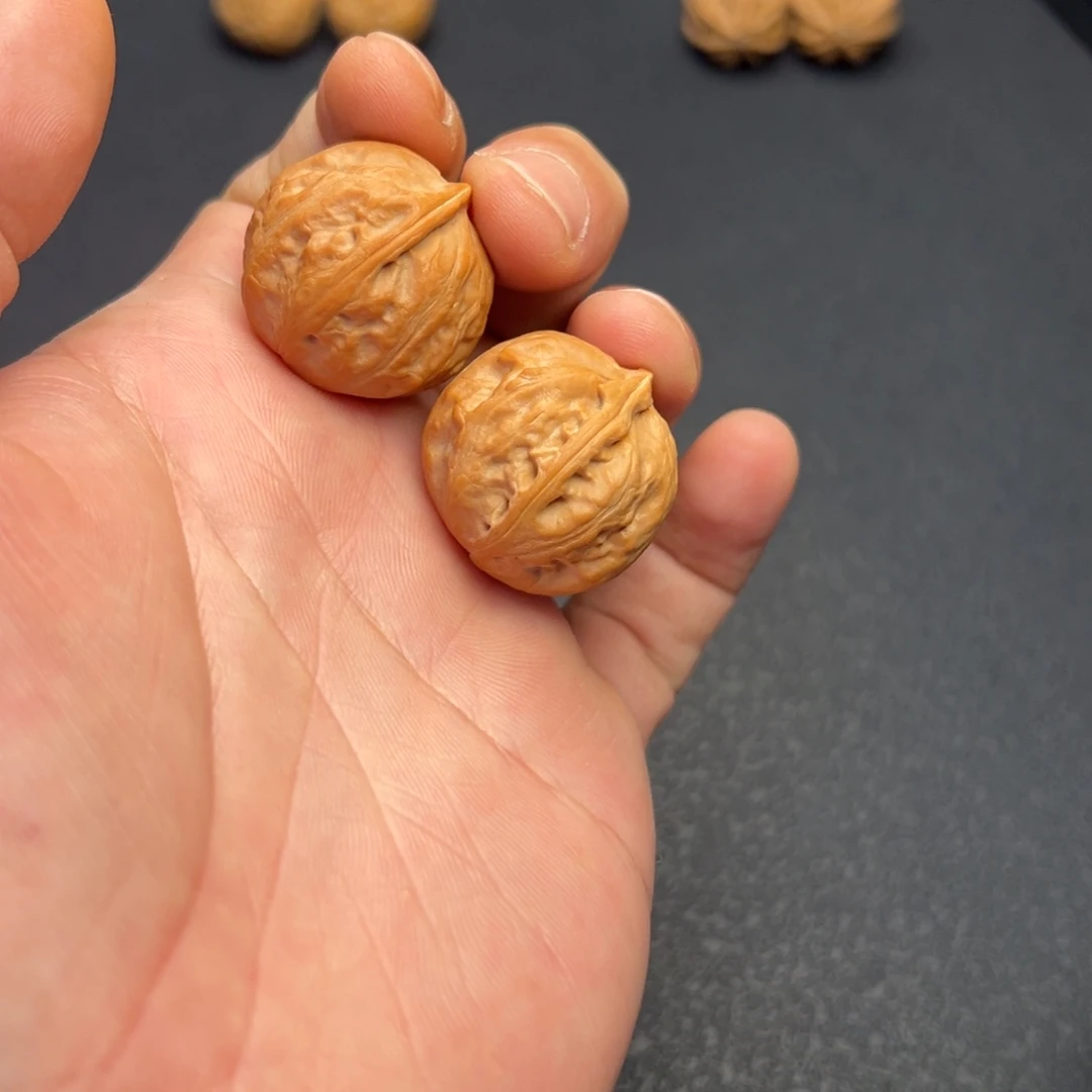 文玩核桃把件板栗