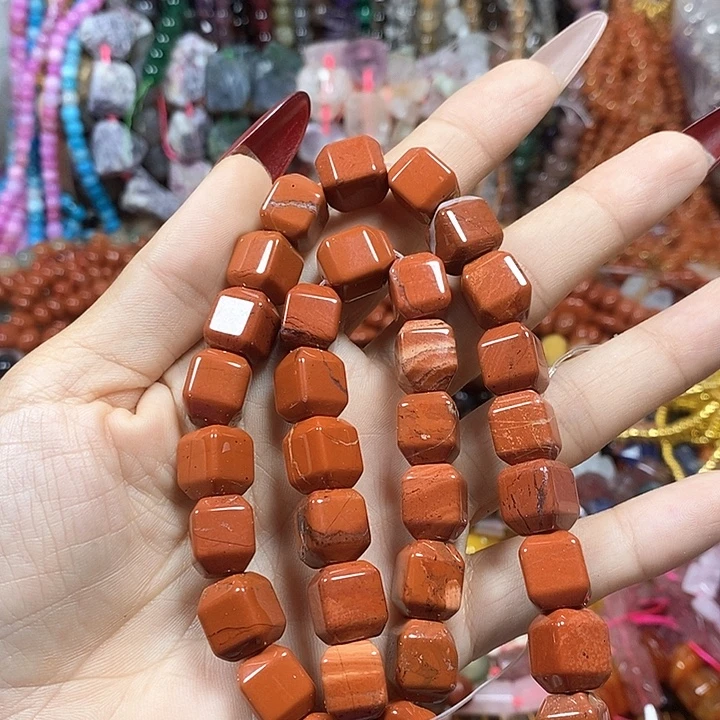 玛瑙/玉髓未镶嵌珠宝半成品天然红石当天卡10*12mm