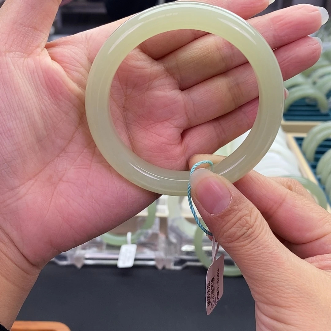 和田玉未镶嵌珠宝奇石和田玉手镯56.57