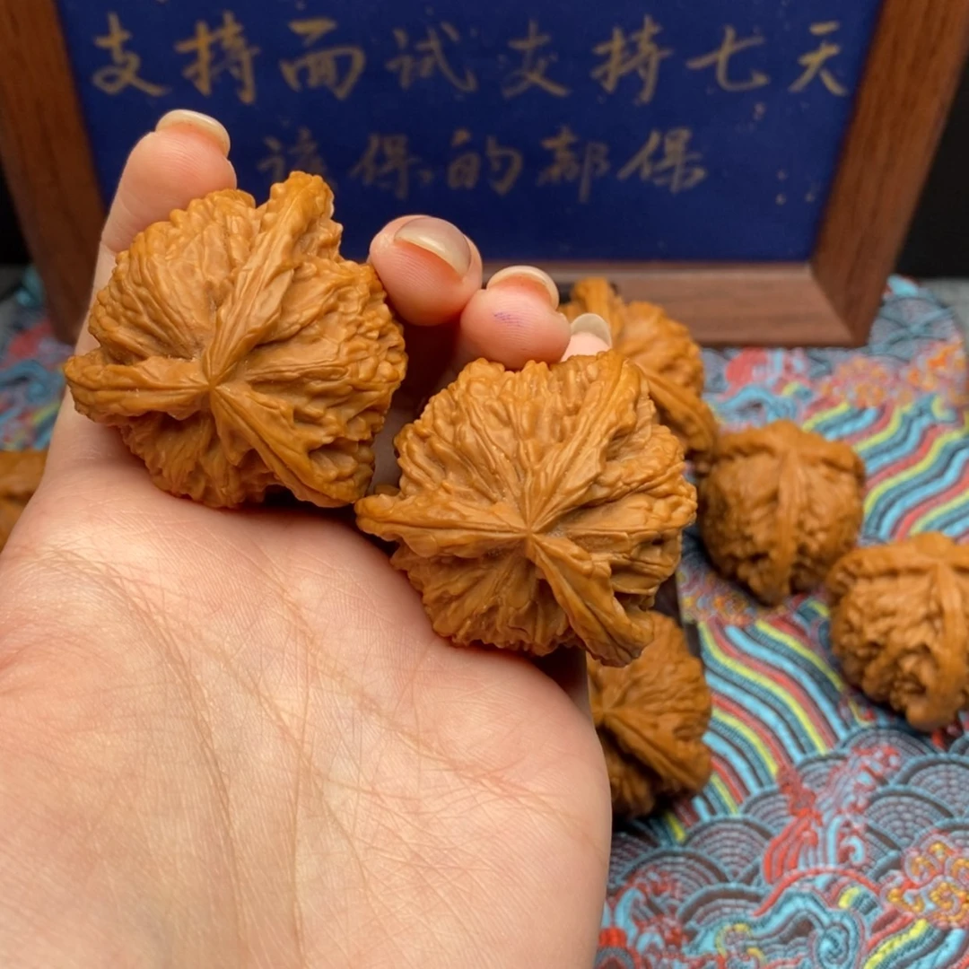【闪购商品】产****悦白狮